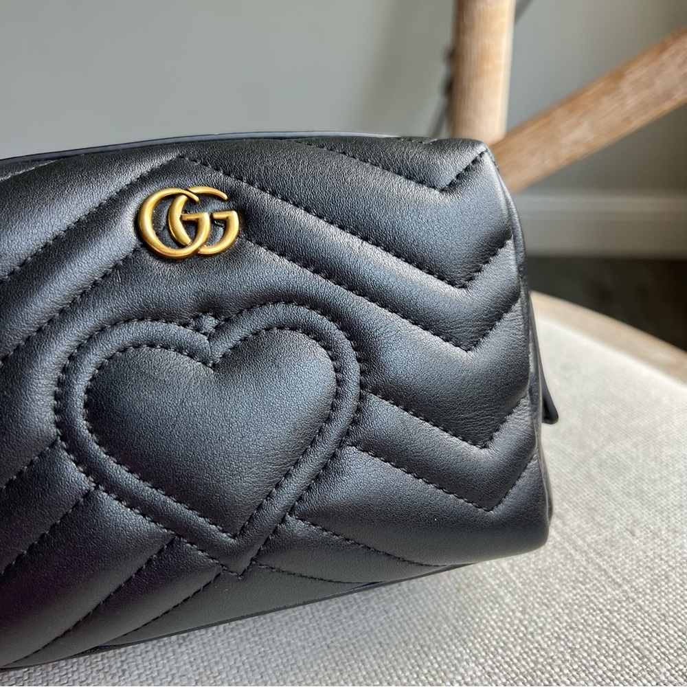 Gucci Calfskin Matelasse GG Marmont Cosmetic Case Black - Picture 3 of 11